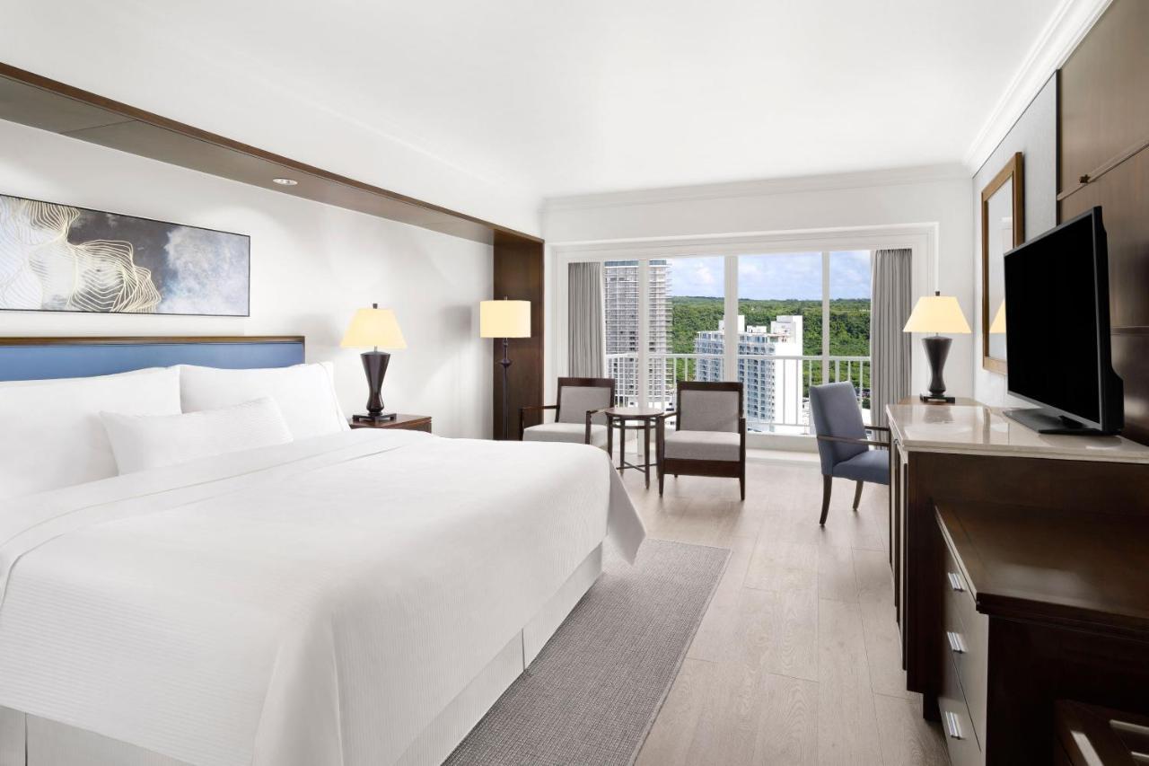 טומון The Westin Resort Guam מראה חיצוני תמונה