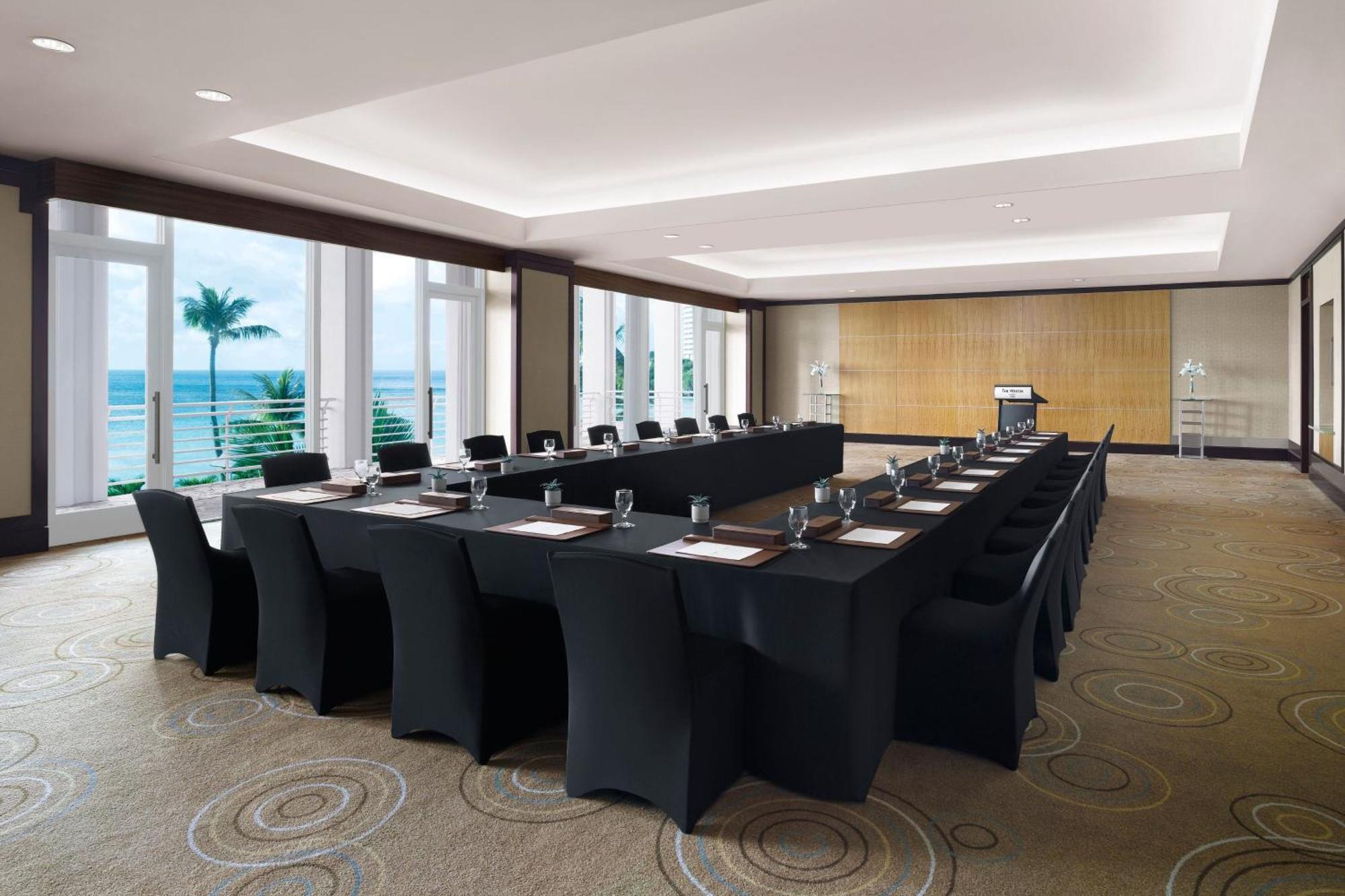 טומון The Westin Resort Guam מראה חיצוני תמונה