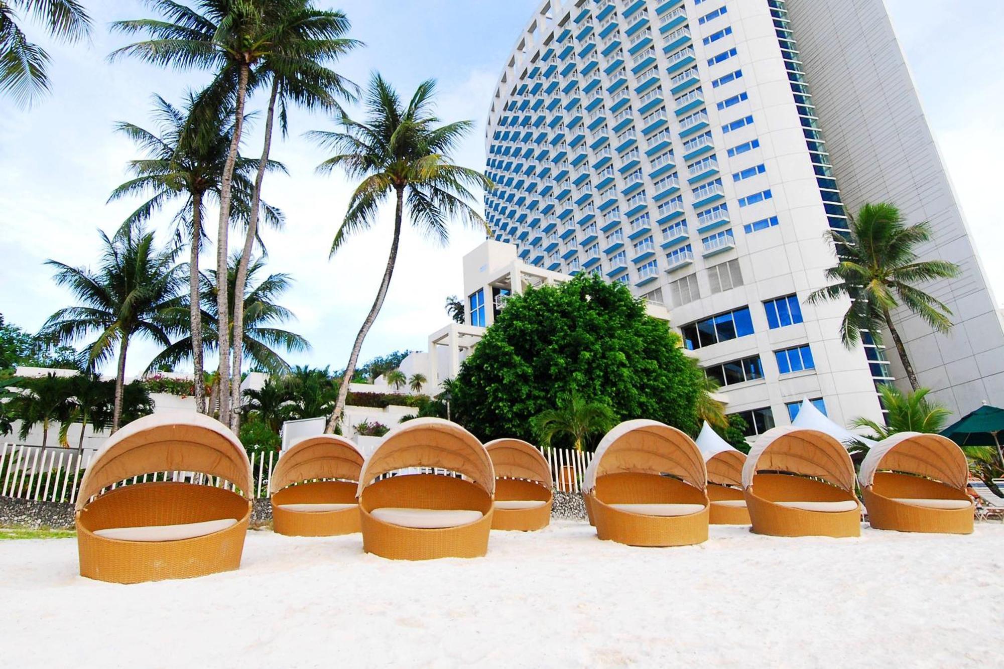 טומון The Westin Resort Guam מראה חיצוני תמונה