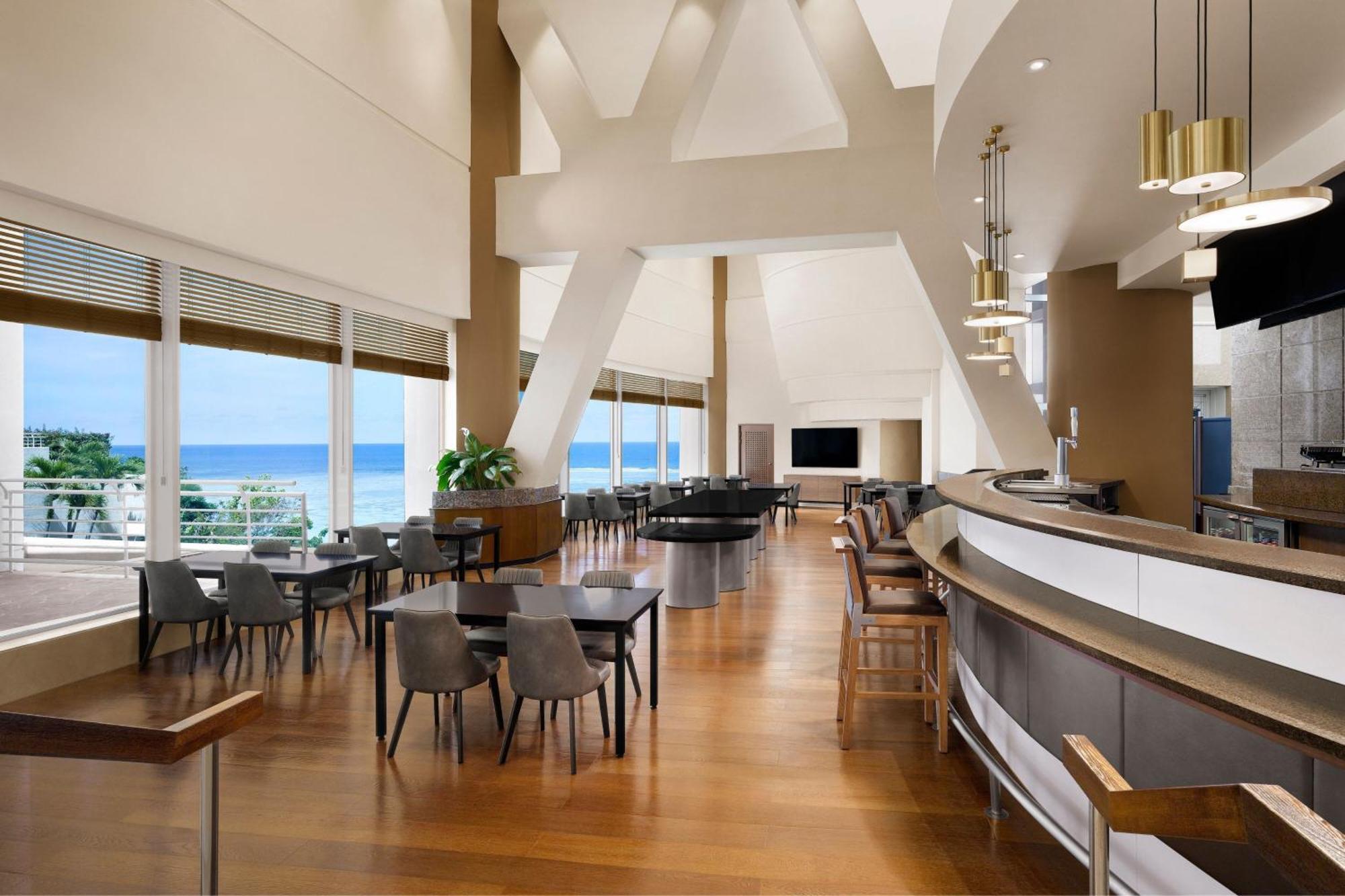טומון The Westin Resort Guam מראה חיצוני תמונה