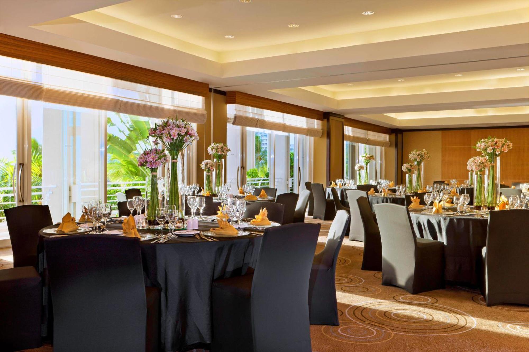 טומון The Westin Resort Guam מראה חיצוני תמונה