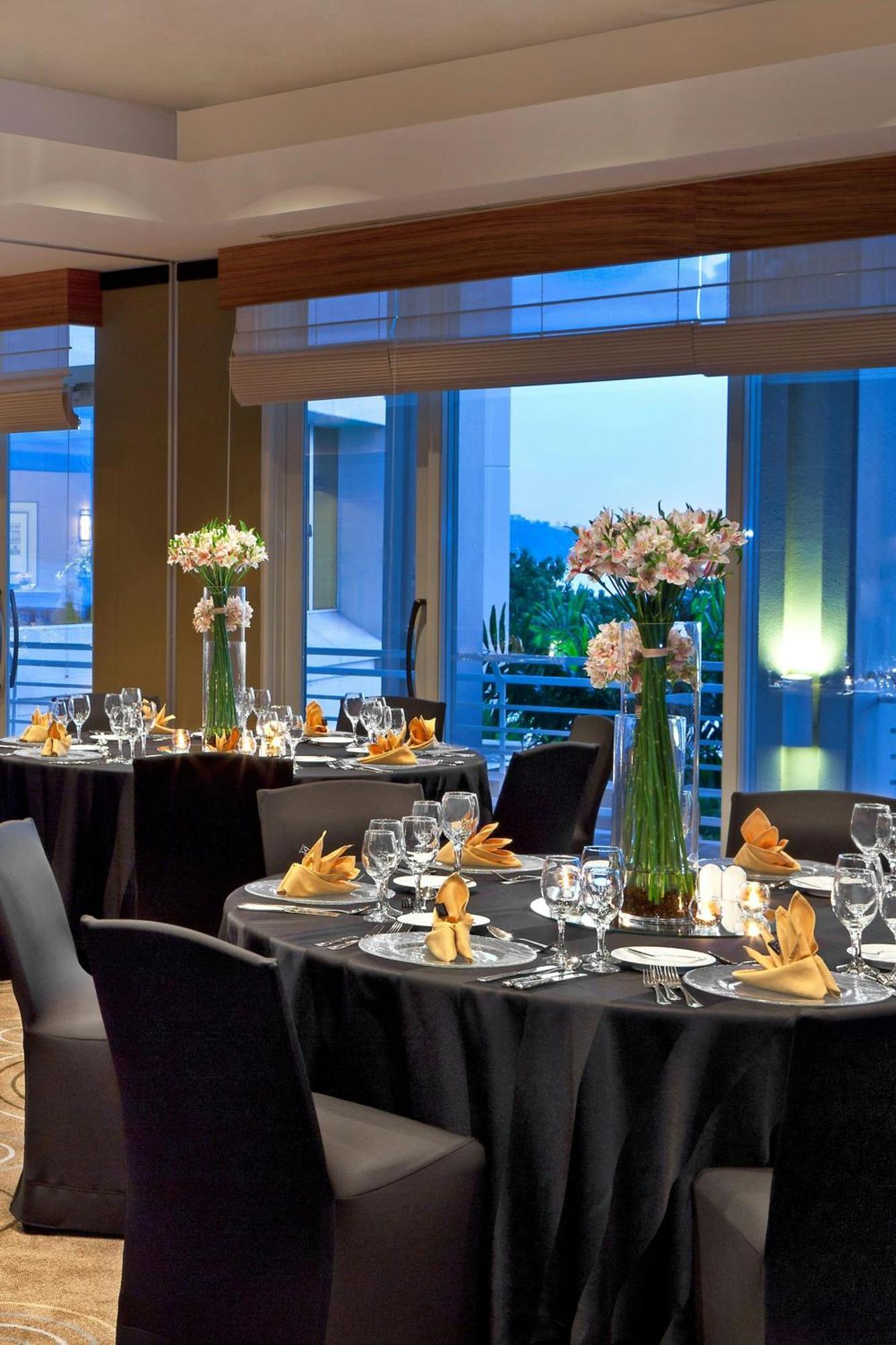 טומון The Westin Resort Guam מראה חיצוני תמונה
